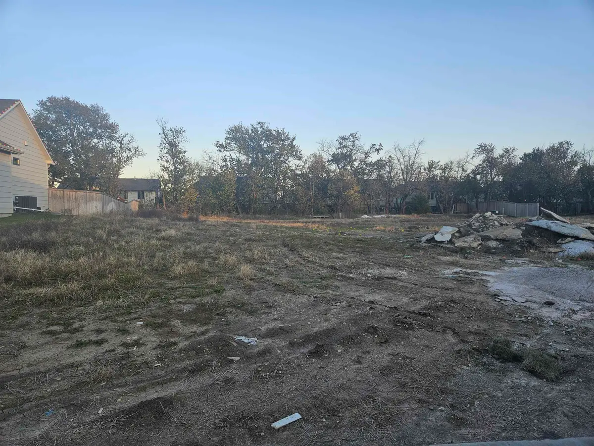 2530 N Emerald Ct, Andover, KS 67002 - Image #1