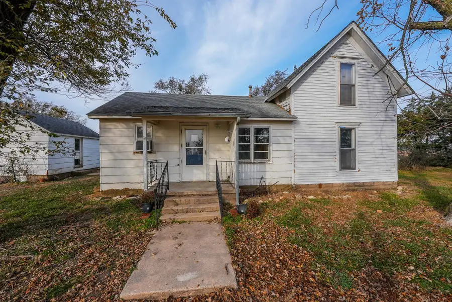 2563 NW 160th St, Burns, KS 66840 - Image #2