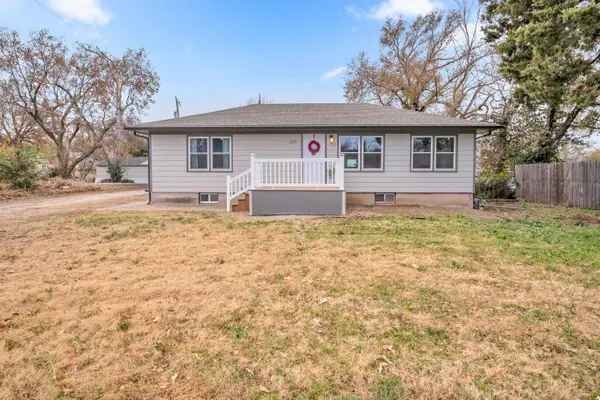 1215 N Magnolia St, Newton, KS 67114