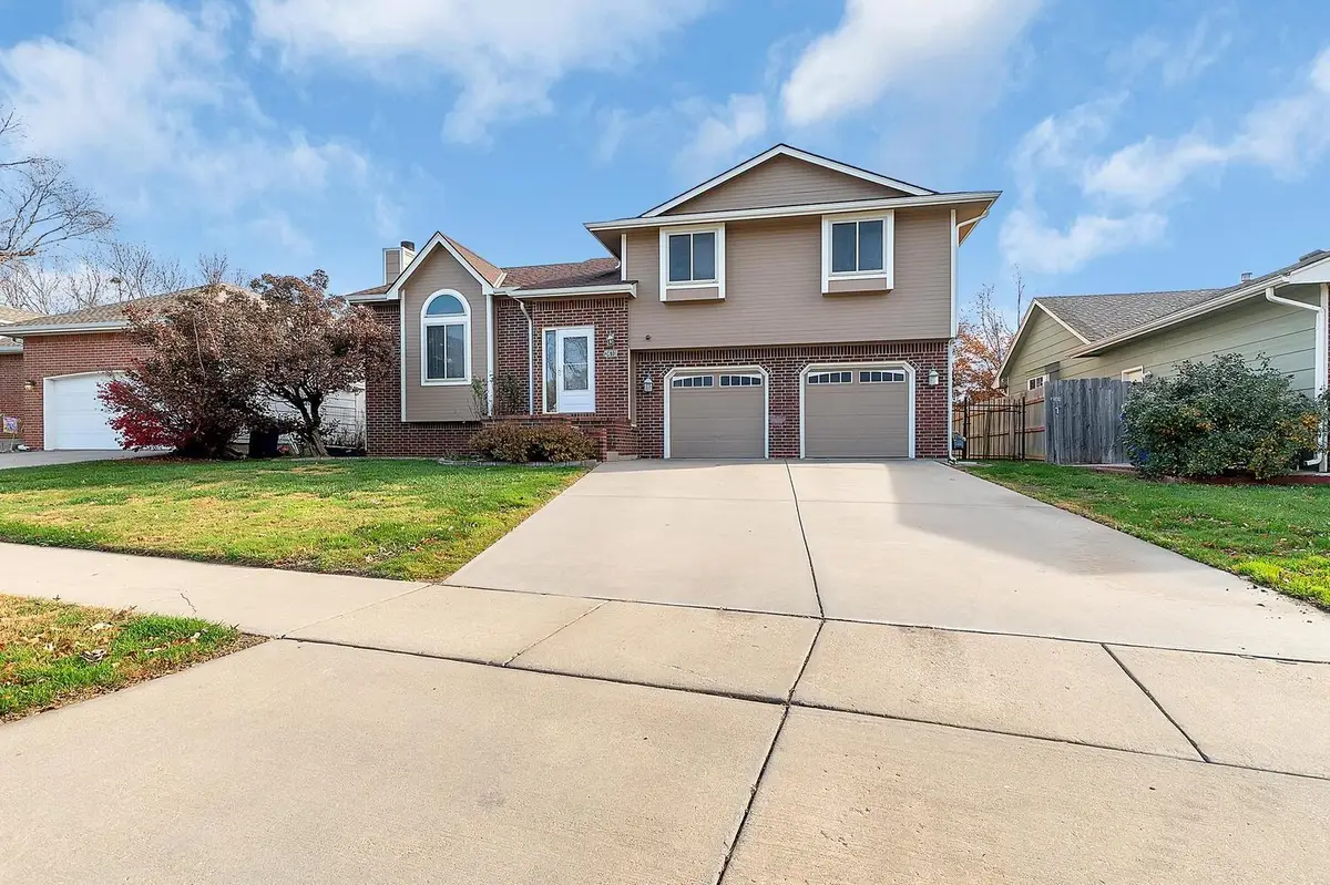 3610 Whispering Brook St, Wichita, KS 67220 - Image #1