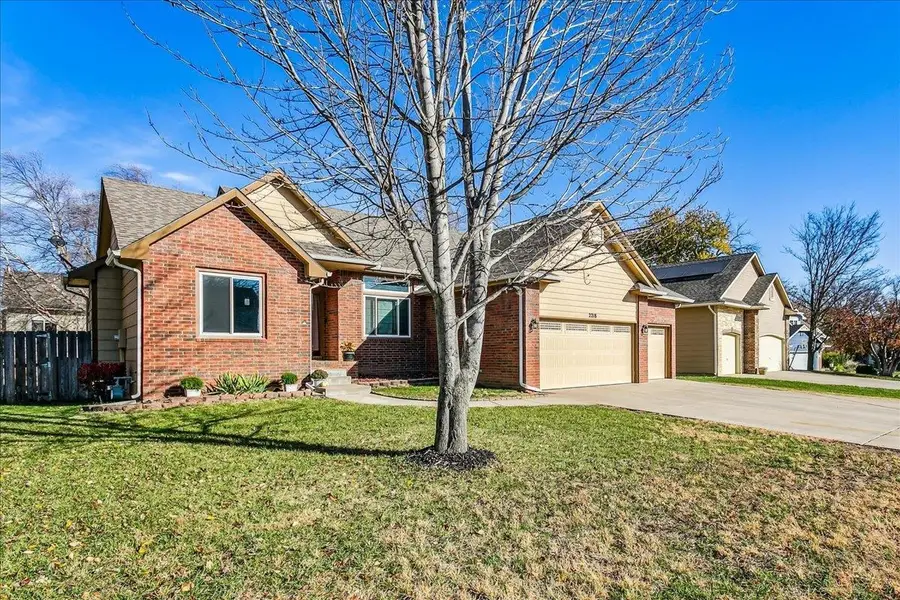 2218 E Sommerhauser Cir., Derby, KS 67037 - Image #2