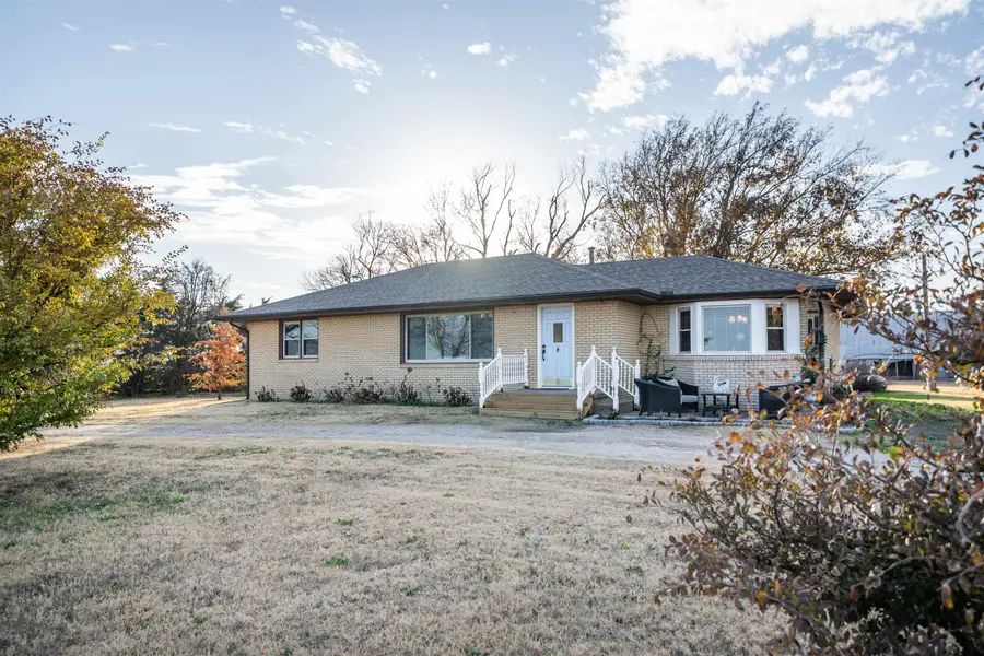 631 S Maize Rd, Wellington, KS 67152 - Image #3