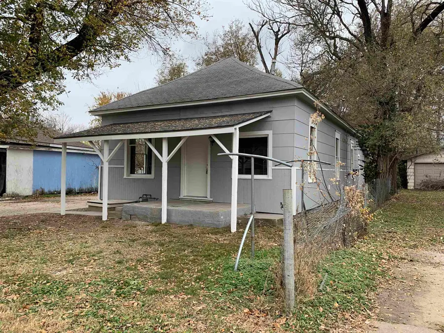 3129 N Wellington Pl, Wichita, KS 67204 - Image #3