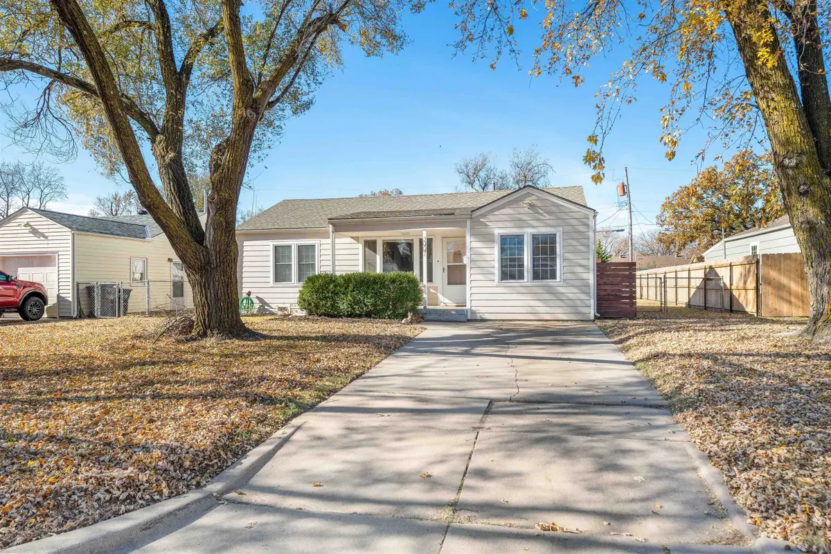 3007 S Fern Ave, Wichita, KS 67217 - Image #1