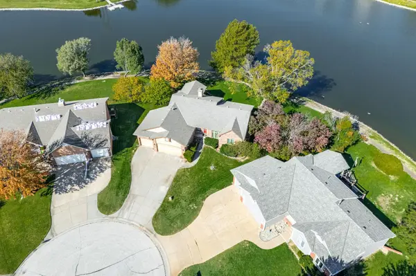 2225 N Sandplum Ct, Wichita, KS 67205