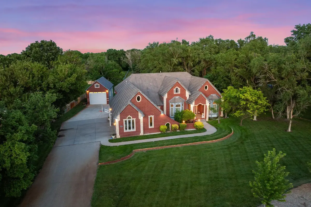 6538 N Bella Rd, Wichita, KS 67204 - Image #1