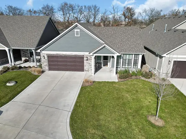 616 E Park Pl, Andover, KS 67002