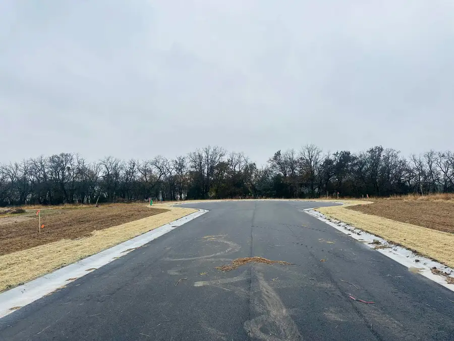 721 W Goldfinch Ct, Andover, KS 67002 - Image #2