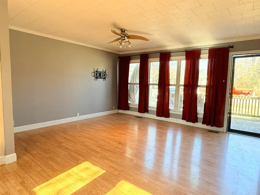 701 W Grand, Hillsboro, KS 67063 - Image #3