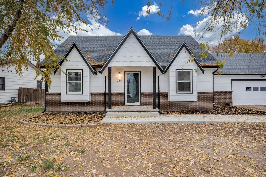 354 Apple Ln, Haysville, KS 67060 - Image #2