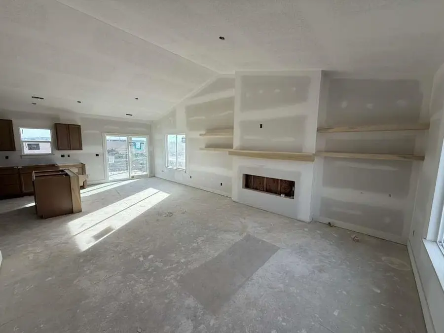 5198 N Toben Dr, Bel Aire, KS 67226 - Image #2