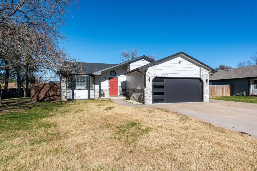 4314 W Del Sienno St, Wichita, KS 67212 - Image #2