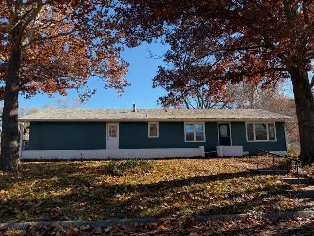 400 S Streeter Ave, Hesston, KS 67062 - Image #2