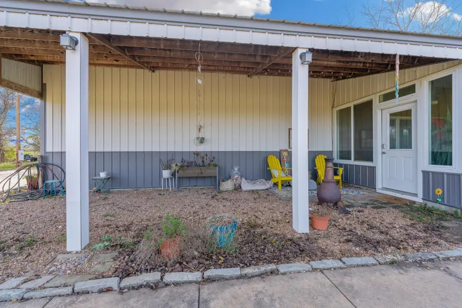 651 N Hydraulic, Belle Plaine, KS 67013 - Image #3