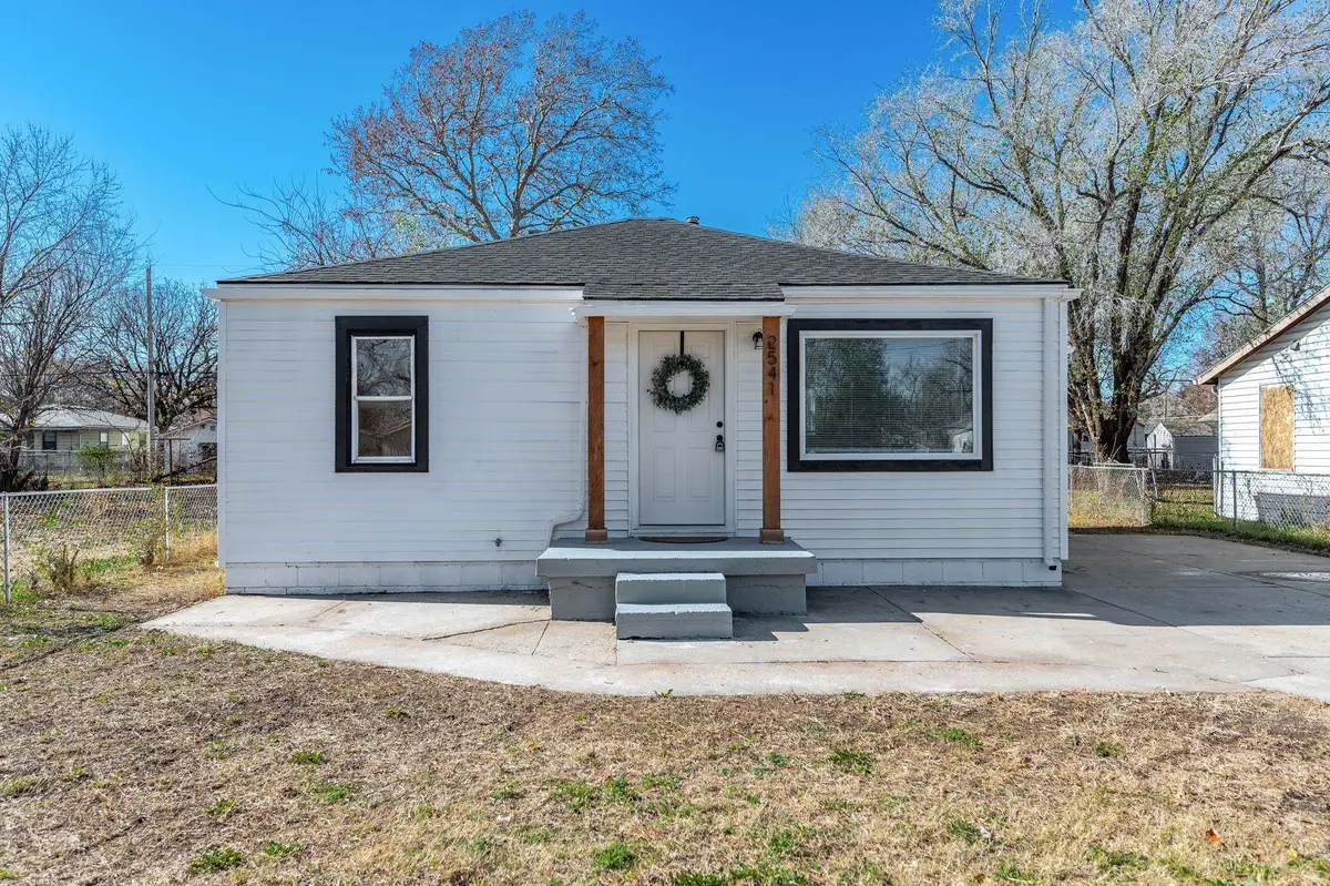2541 N Fairview Ave, Wichita, KS 67204-6223 - Image #1