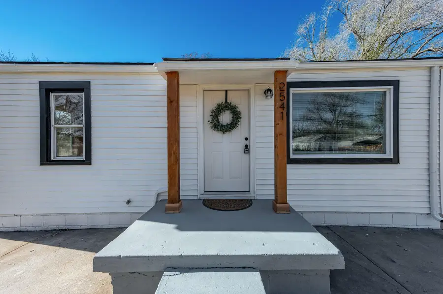 2541 N Fairview Ave, Wichita, KS 67204-6223 - Image #2