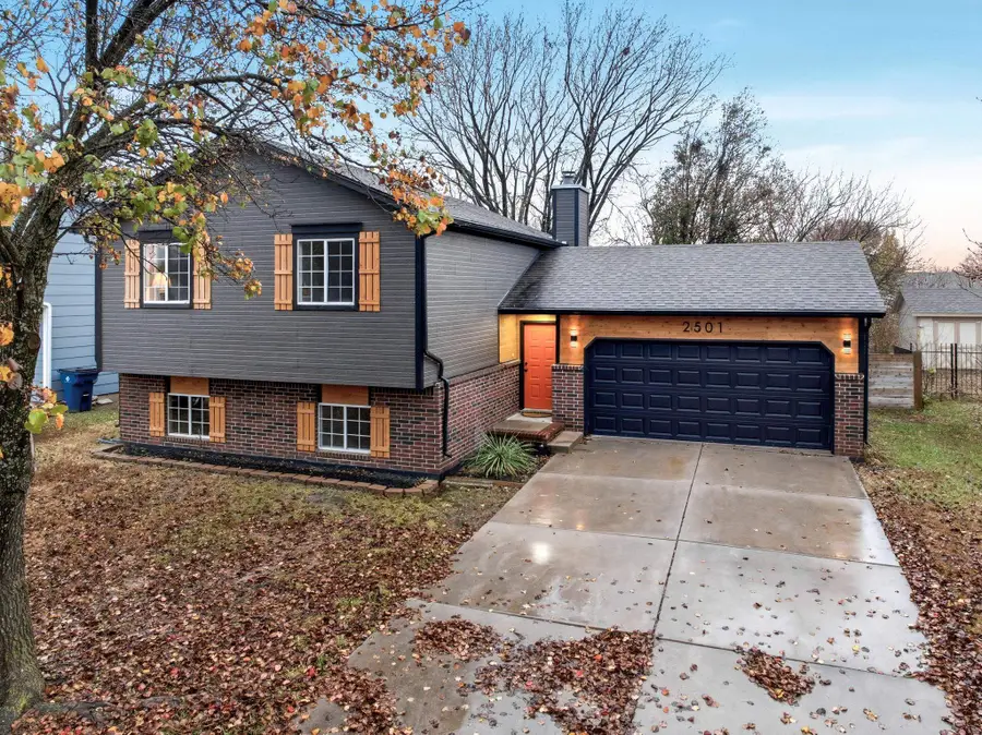 2501 N Beacon Hill, Wichita, KS 67220 - Image #2