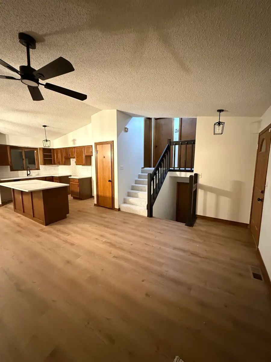 5532 S Mosley Ct, Wichita, KS 67216 - Image #2