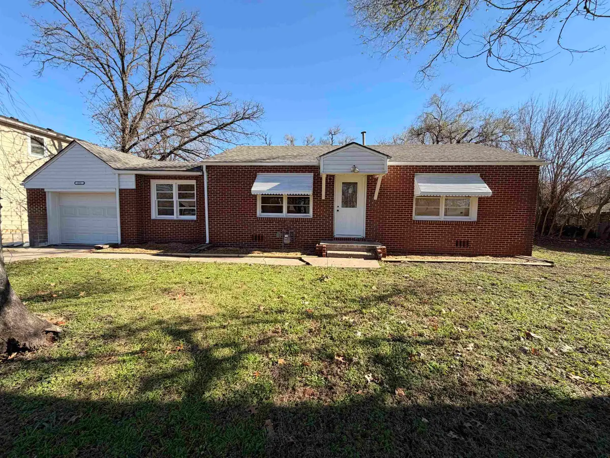 226 Van Arsdale Ave., Haysville, KS 67060 - Image #1