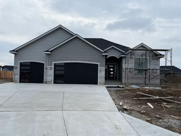 2920 Malibu Dr, Salina, KS 67401