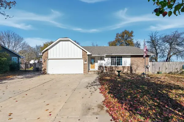 170 Chestnut Dr, Mulvane, KS 67110
