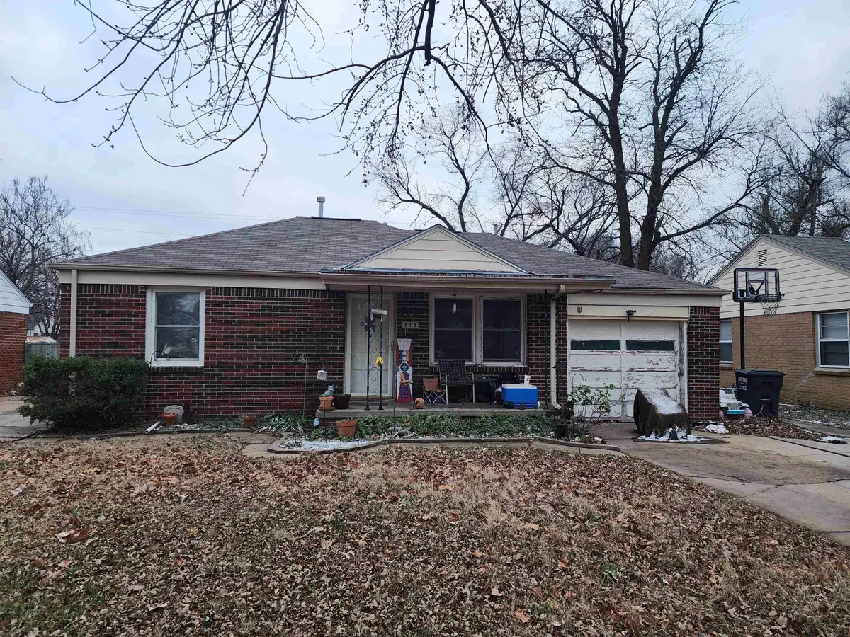 718 S Eastridge St, Wichita, KS 67207 - Image #1