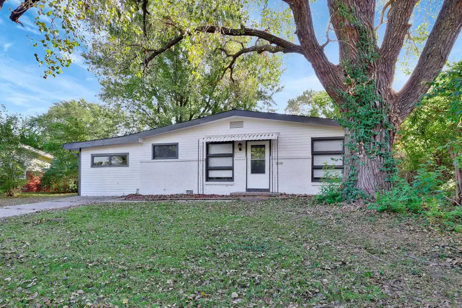 6020 N East Park View St, Park City, KS 67219 - Image #2