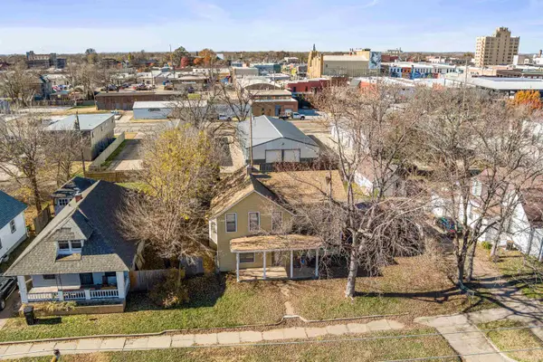 208 S 3rd St, Salina, KS 67401