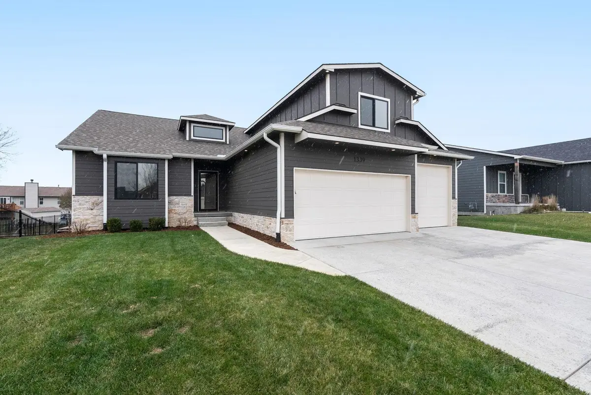 1339 S Rocky Creek Rd, Wichita, KS 67230 - Image #1