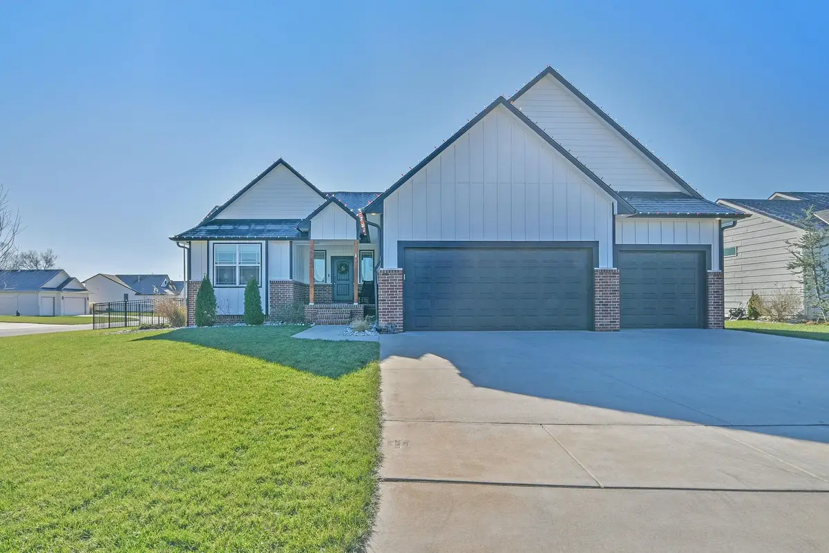 4523 N Sunny Circle, Wichita, KS 67205 - Image #1