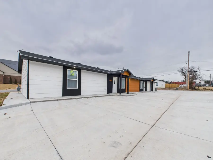 1352-1354 N Chautauqua Ave, Wichita, KS 67214 - Image #2