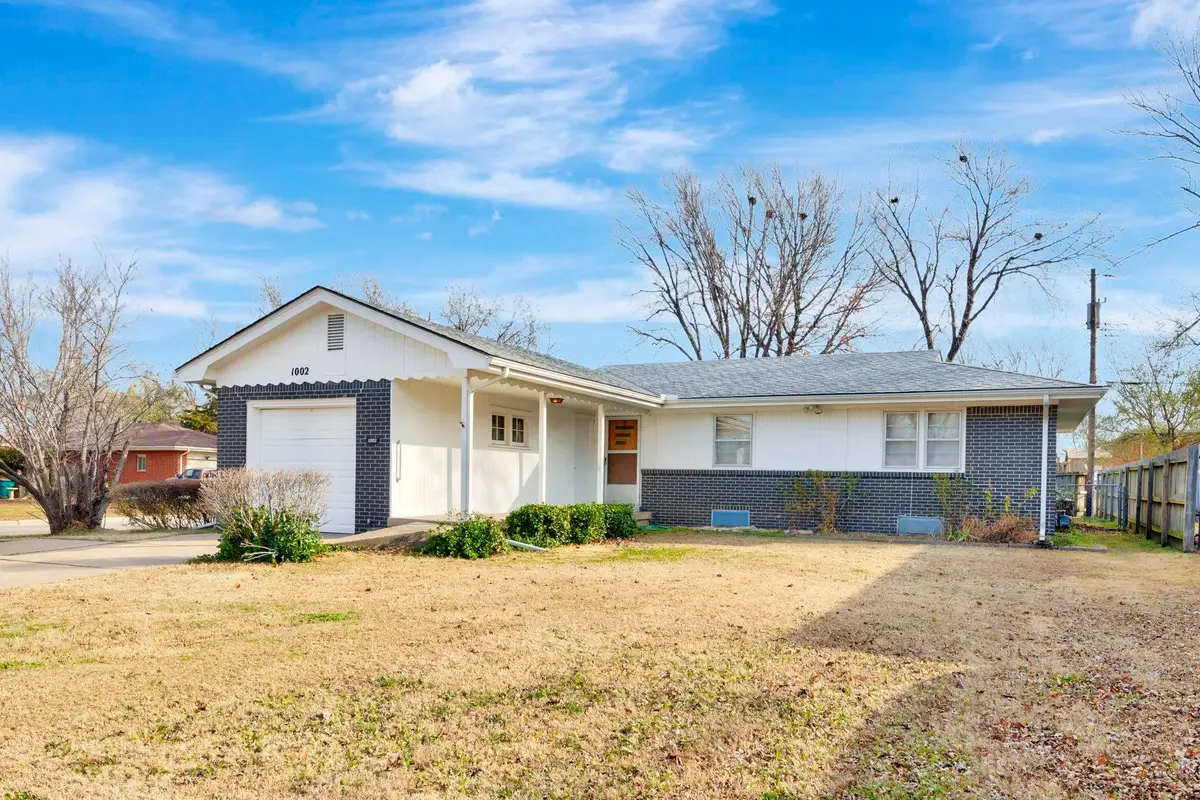 1002 S Capri Ln, Wichita, KS 67207 - Image #1