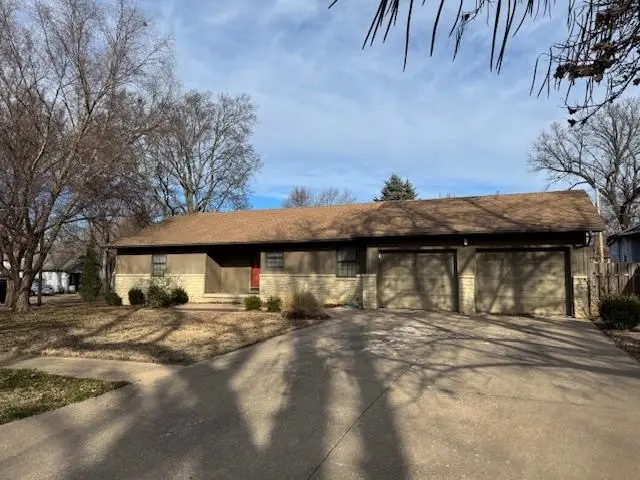 1102 E 7th St, Winfield, KS 67156-3014 - Image #2