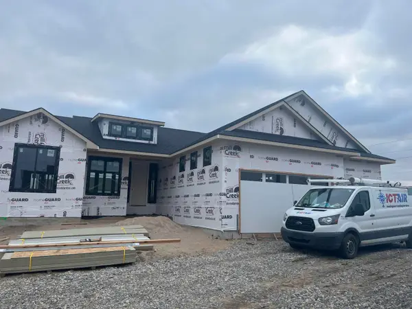 4997 N Emerald, Maize, KS 67101