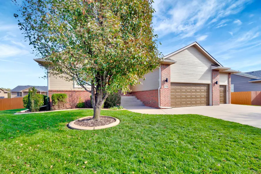 5112 N Saker Cir, Wichita, KS 67219 - Image #2