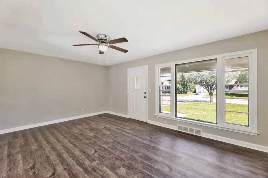 301 W 34th St S, Wichita, KS 67217 - Image #3