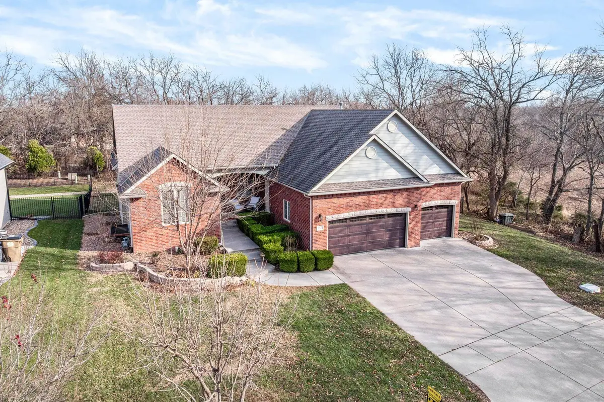 1748 S Cascade Pt, Andover, KS 67002 - Image #1