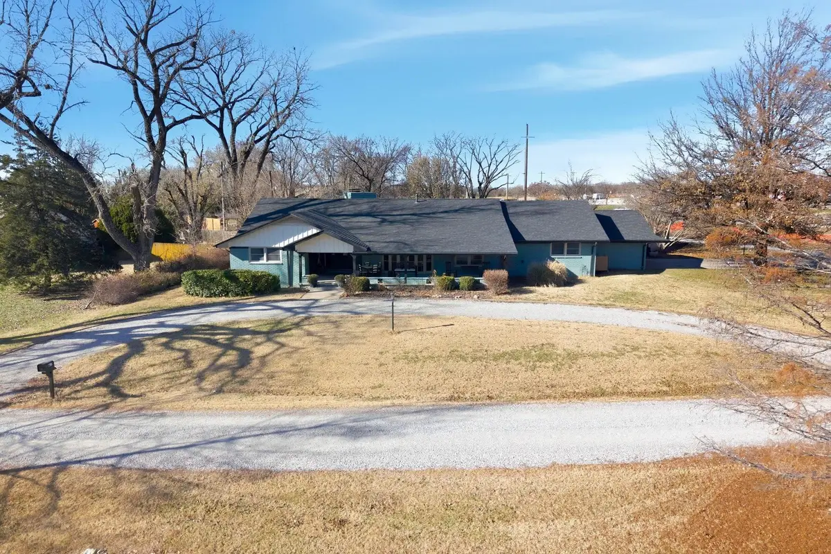 501 S Springlake Ln, Wichita, KS 67230 - Image #1