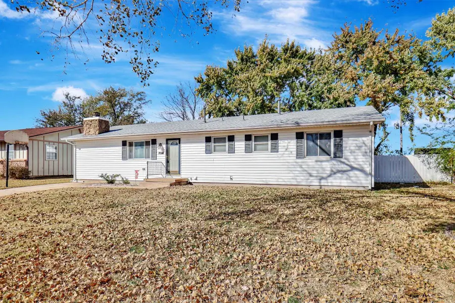 7326 W Frazier Ln, Wichita, KS 67212 - Image #2