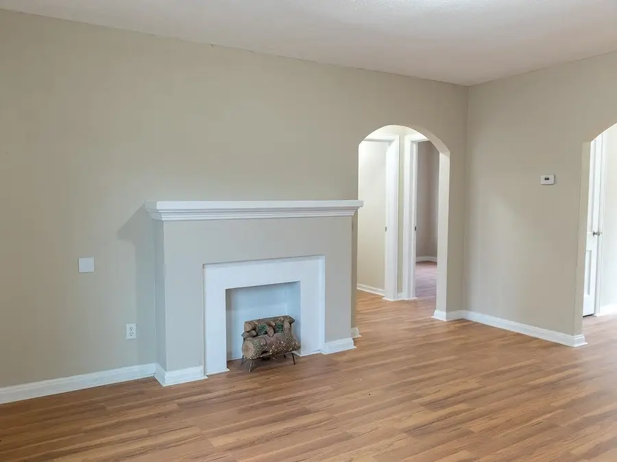 635 N Battin, Wichita, KS 67207 - Image #2