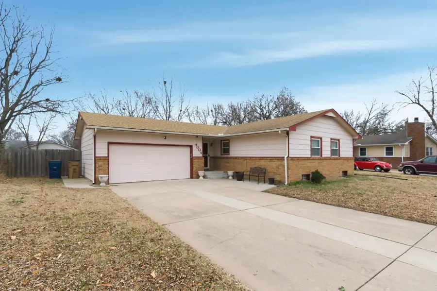 4004 Clarendon St, Bel Aire, KS 67220 - Image #2
