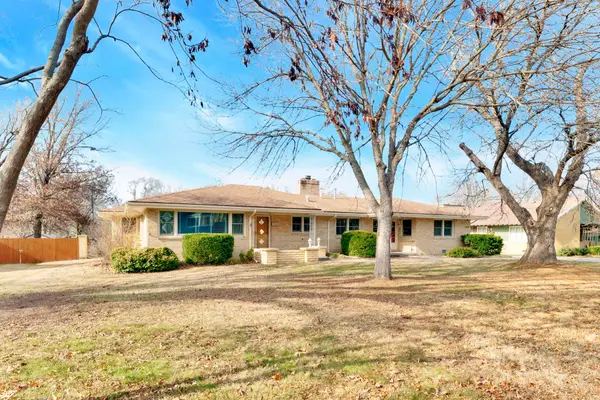 1609 Highland Dr, Augusta, KS 67010