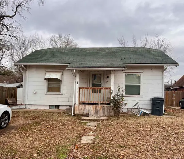 1306 S Santa Fe, Wichita, KS 67211
