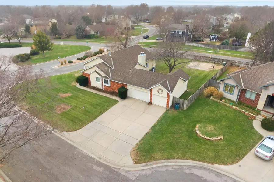 9330 W Britton Ct, Wichita, KS 67205 - Image #2