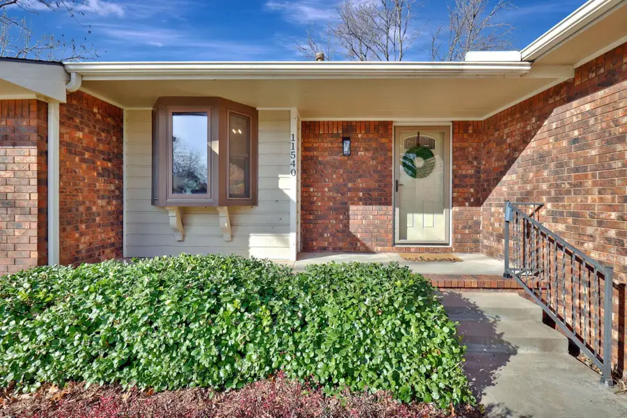 11540 W Hardtner Ave, Wichita, KS 67212 - Image #2