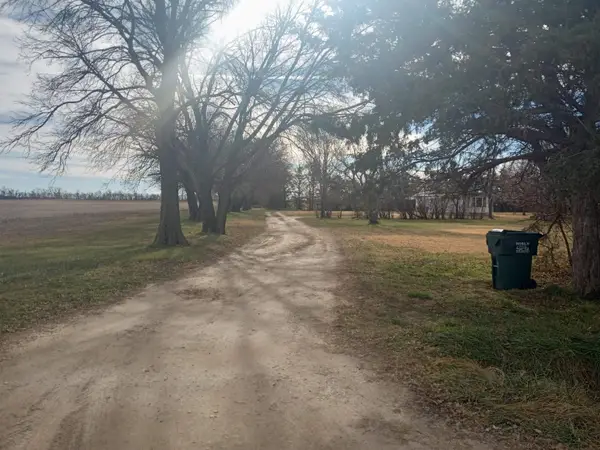 9001 SW 48th, Halstead, KS 67056