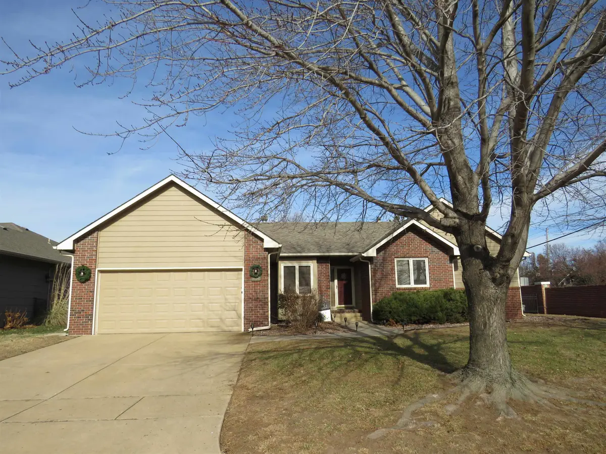10402 W Westport St, Wichita, KS 67212 - Image #1