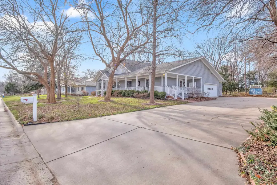 317 Bluestem St, North Newton, KS 67117 - Image #3