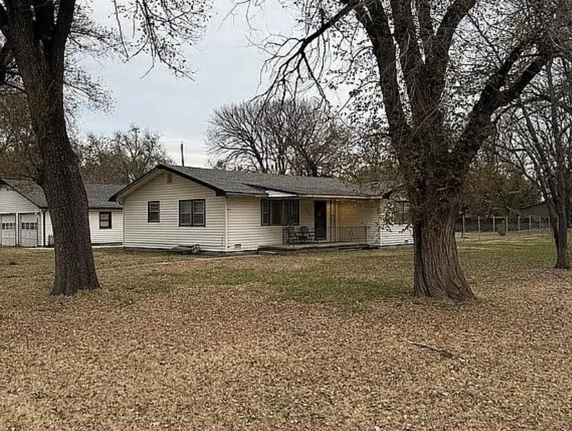 400 W Longlane Rd, Wichita, KS 67204 - Image #1