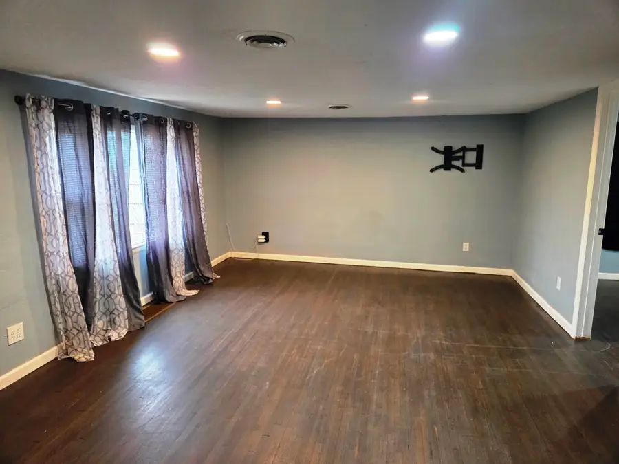 918 S Sedgwick, Wichita, KS 67213 - Image #2